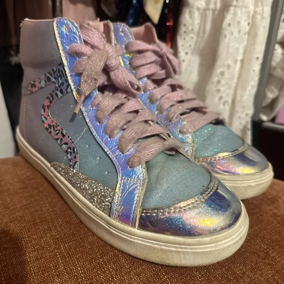 Wonder Nation Stylish Girls High-Top Sneakers - Picture 3 of 6